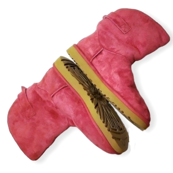 UGG Red Suede Leather Remora Classic Short Boots Crystals Buckle Sz 9 - Picture 3 of 12